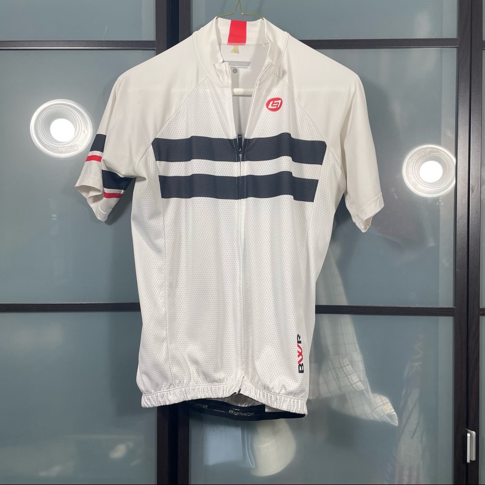 Bellweather white, red and black cycling jersey. Size S.
